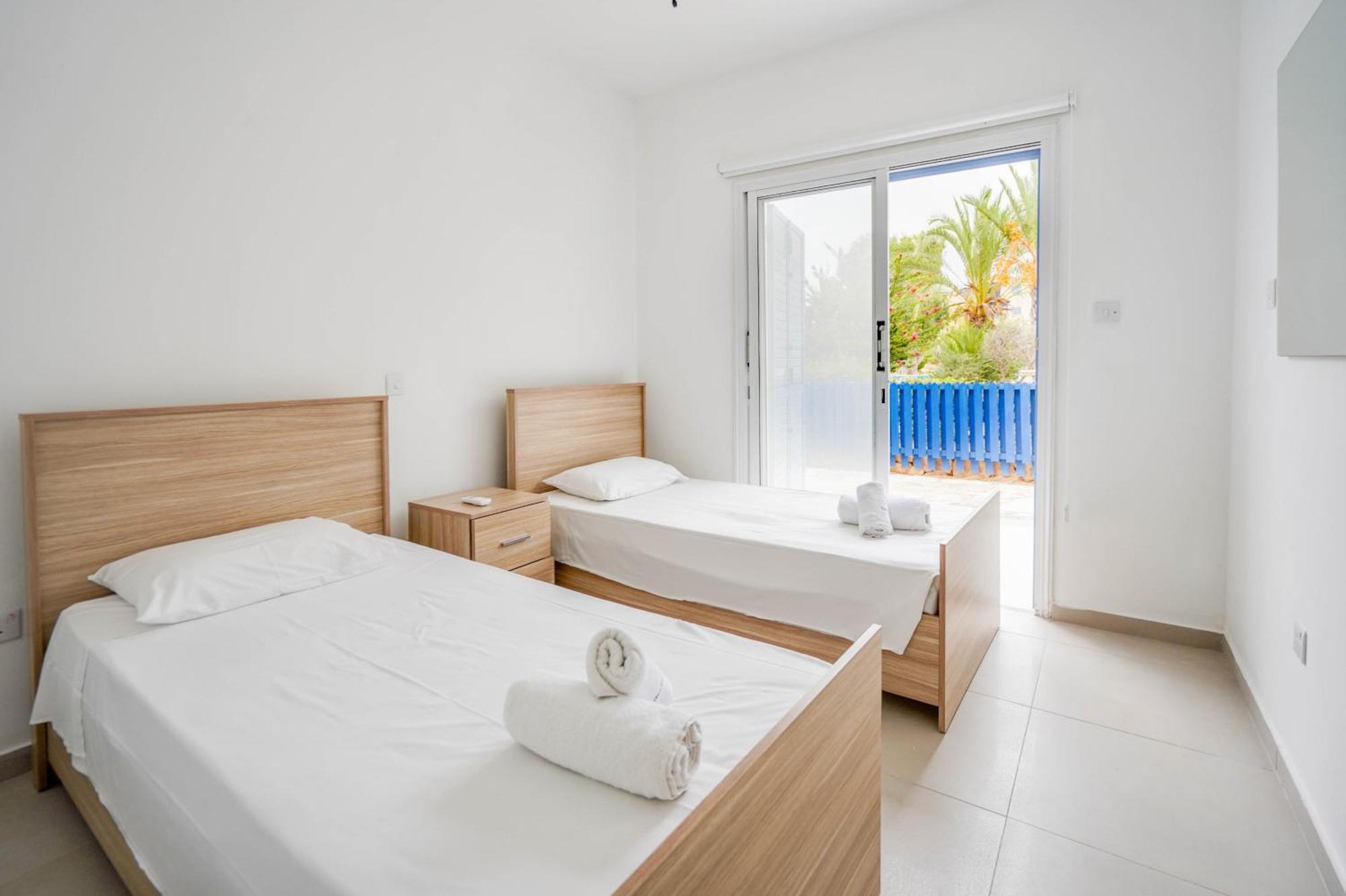 Resitour - Kings Palace Paphos ภายนอก รูปภาพ