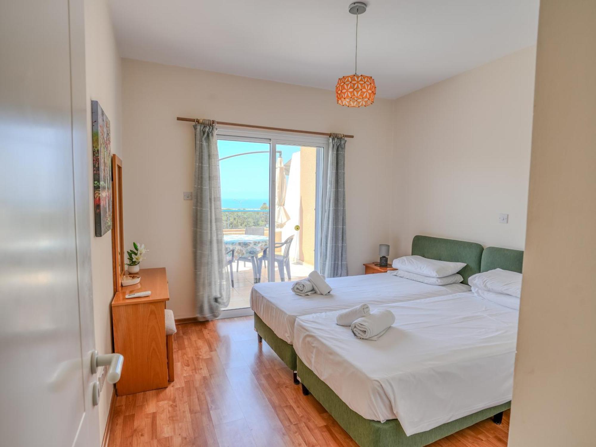 Resitour - Kings Palace Paphos ภายนอก รูปภาพ